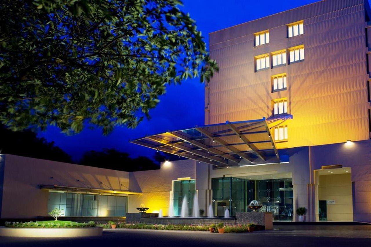 Blue Diamond Pune Ihcl Seleqtions Εξωτερικό φωτογραφία