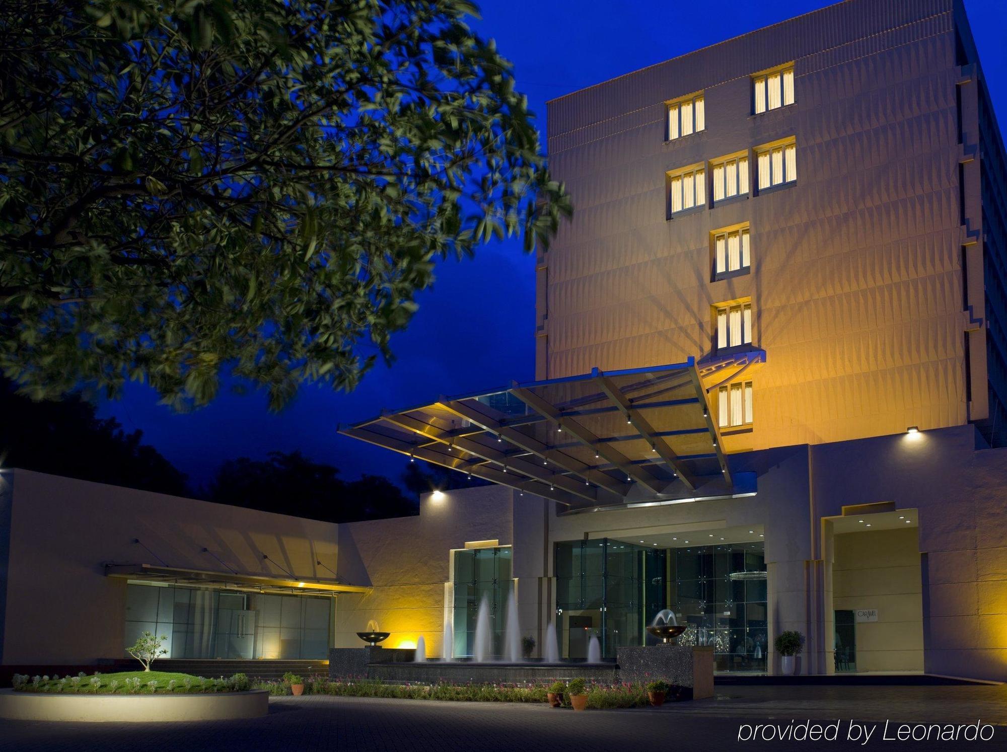 Blue Diamond Pune Ihcl Seleqtions Εξωτερικό φωτογραφία